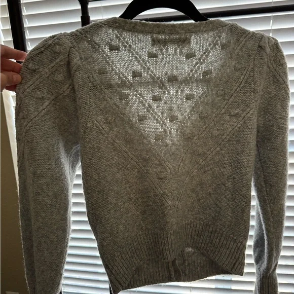 Abercrombie & Fitch grey  V-Neck Sweater - Picture 2 of 3